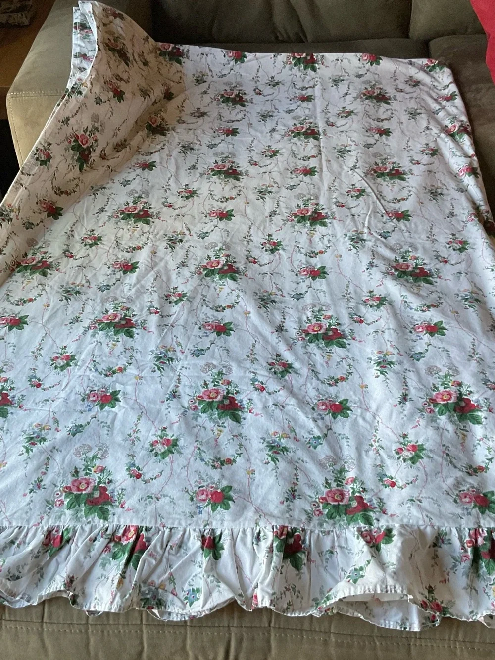 Vintage, Ralph Lauren BLAINE Ruffled Flat Sheet QUEEN Size- USA Made